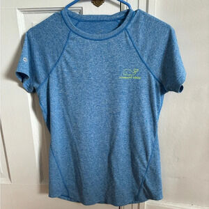 Vineyard vines top